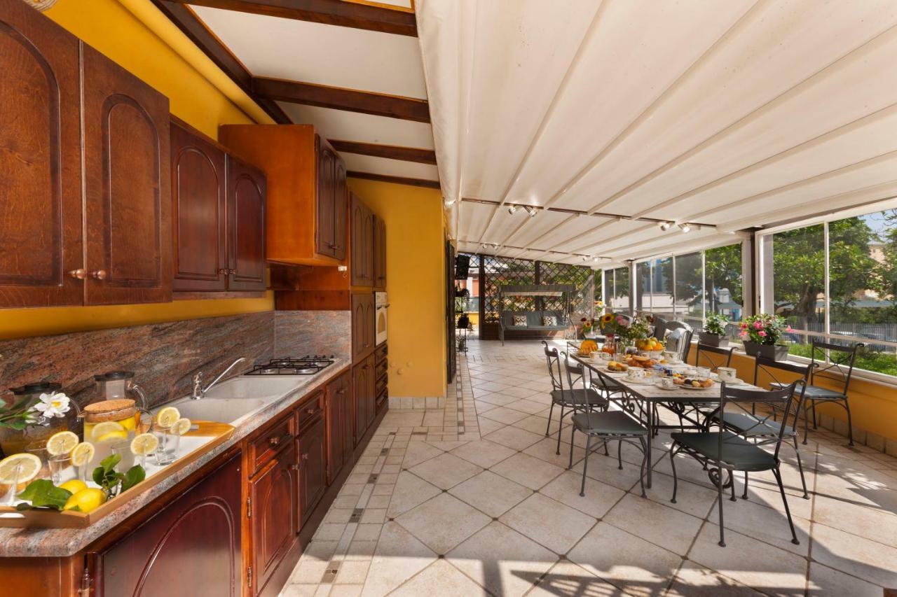 B&B Sorrento Central エクステリア 写真